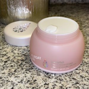 Saturday Skin Waterfall Glacial Water Cream